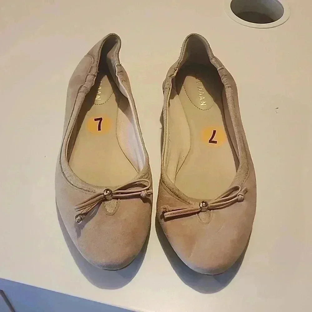 COLE HAAN KEIRA SUEDE BALLET FLATS SIZE 7